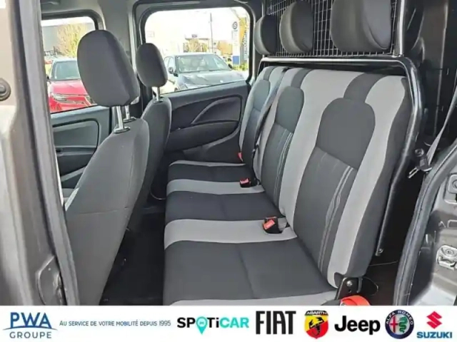 Fiat Doblo cargo maxi 1.6 multijet 105ch cabine approfondie pack professional e6 — photo 9