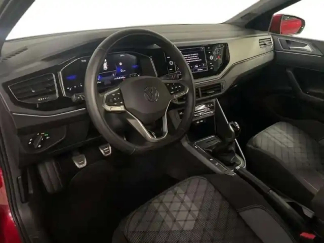 Volkswagen Polo 1.0 tsi 95 s&amp;s bvm5 r-line edition — photo 9