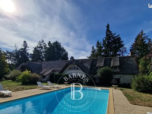 Longère 11 pièces 350 m²