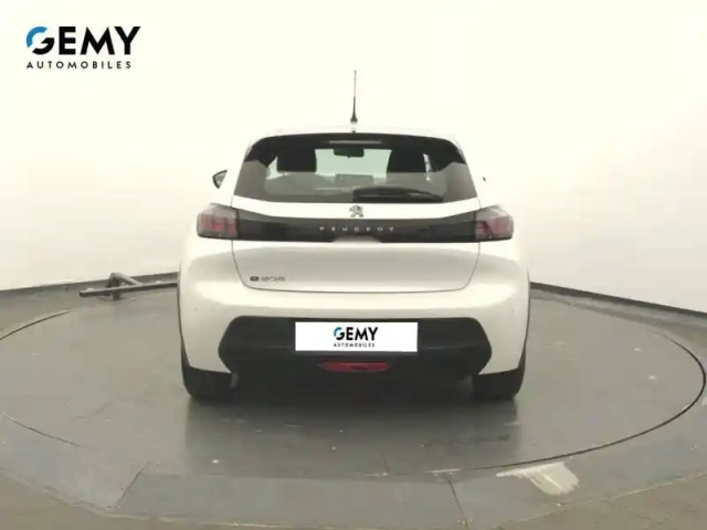 Peugeot 208 electrique 50 kwh 136 — photo 5