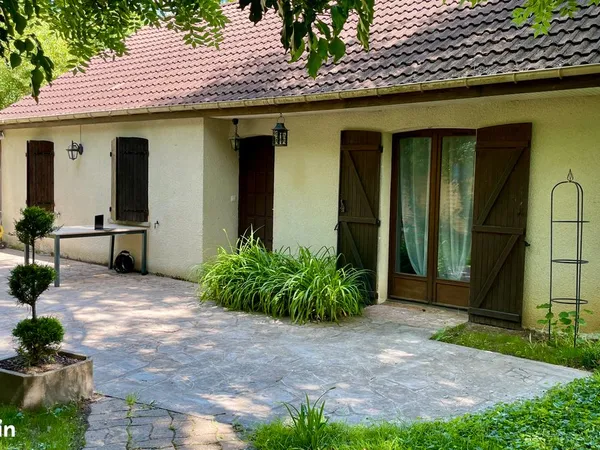 Maison plain-pied rénovée 80m² - Bois-le-Roi - terrain 851m²