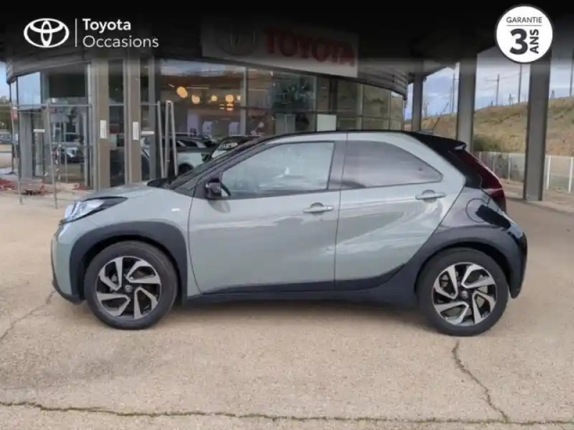 Toyota Aygo X 1.0 vvt-i 72ch design my24 — photo 4