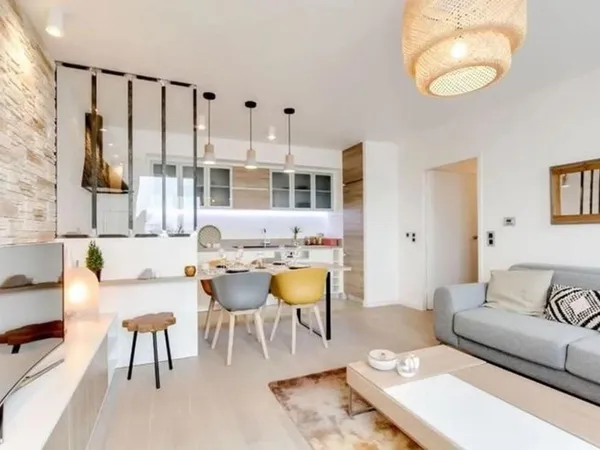 APPARTEMENT DE 106M² AVEC 82M² D'EXTERIEUR(S)