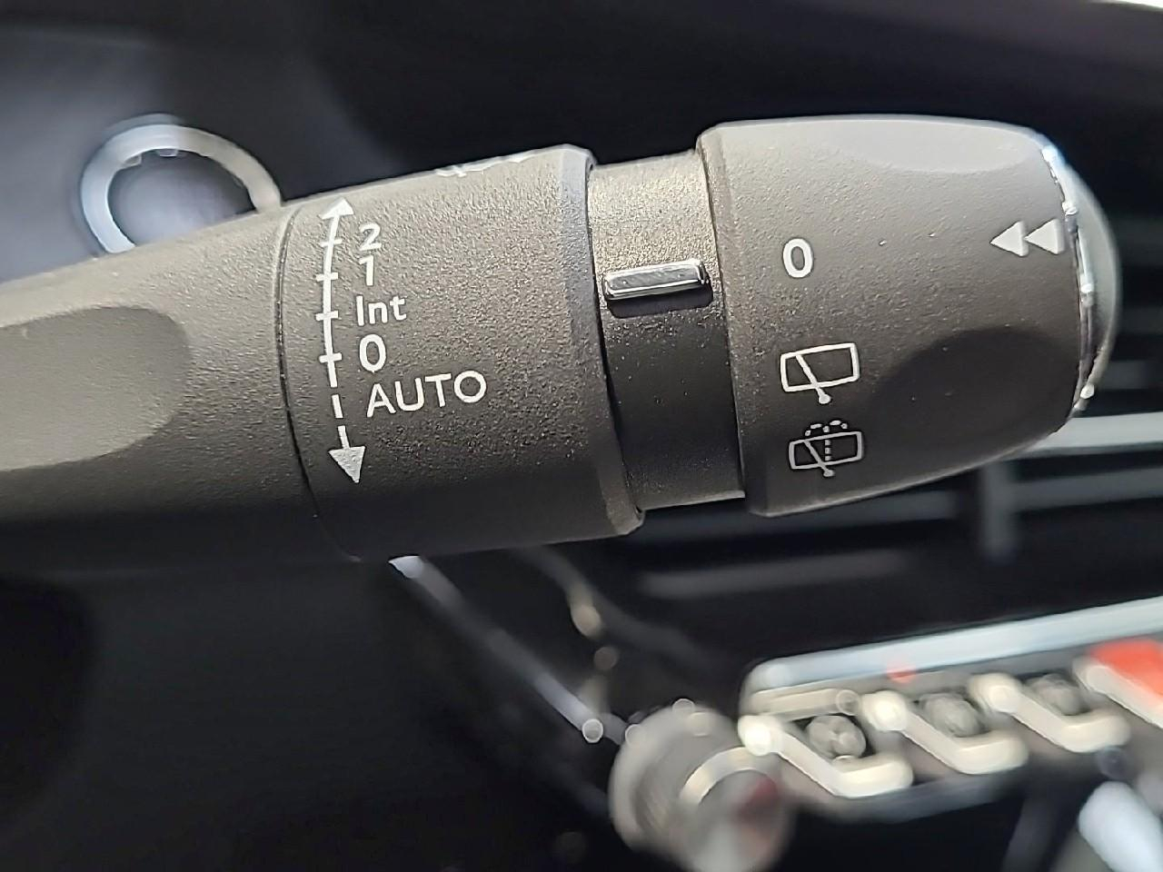 Peugeot 208 electrique 51 kwh 156ch gt — photo 26