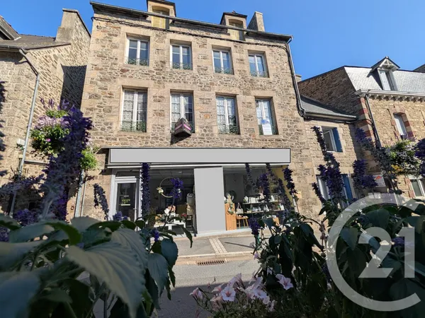 Maison 14 pièces 310 m²