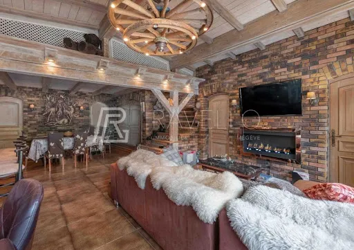 Appartement 6 pièces 160 m²
