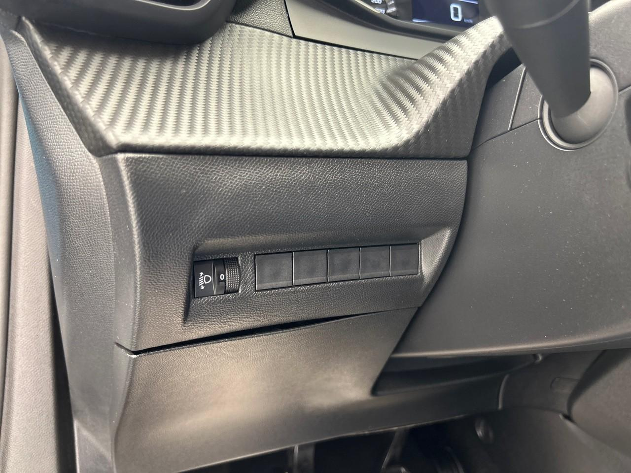 Peugeot 2008 100 s&s bvm6 style — photo 21