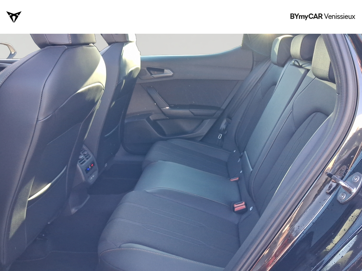 Cupra Leon 1.5 eTSI Hybrid 150 ch DSG7 — photo 12