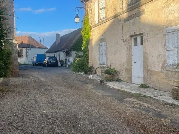 MAISON CENTRE VILLAGE A RENOVER F5 vente à terme