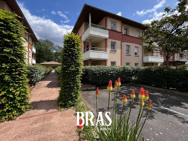 CARQUEFOU - T2 avec balcon dans une résidence sécurisée avec piscine
