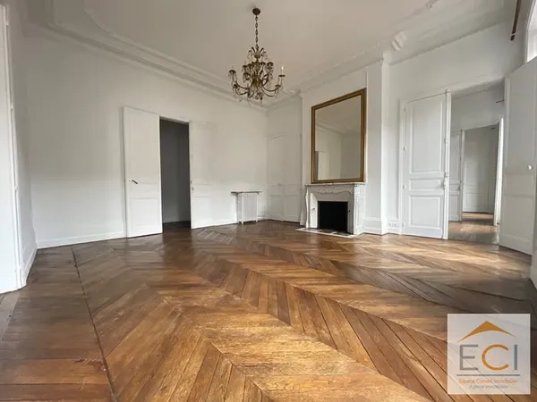 Appartement 207m² prox Denis Dussoubs