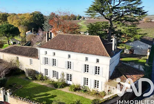 Propriété 10 pièces 335 m²