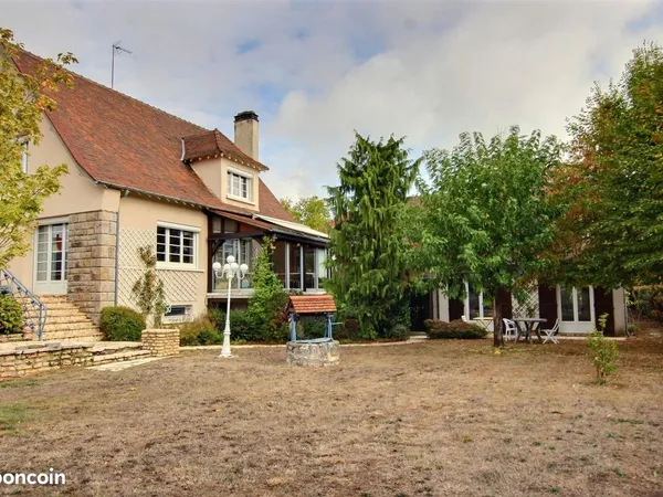 Propriété 210 m² Mehun-sur-Yèvre