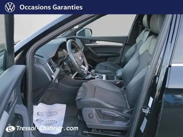 Audi Q5 50 tfsie 299 s tronic 7 quattro s line — photo 9