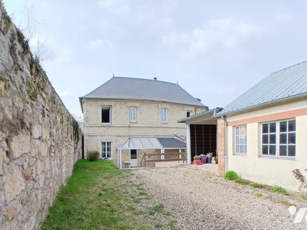 Maison 7 pièces 200 m²