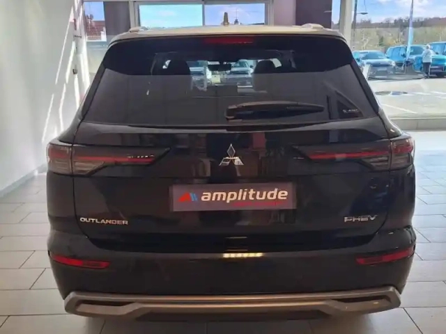 Mitsubishi Outlander 2.4 phev 306ch instyle 4wd — photo 6