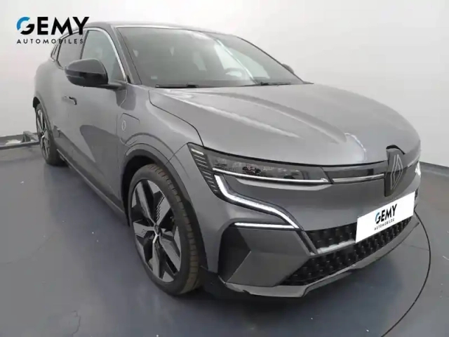 Renault Megane e-tech ev60 220 ch optimum charge — photo 36