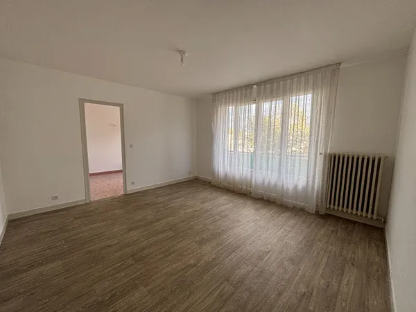 Location : appartement T3 à CHATEAUDUN