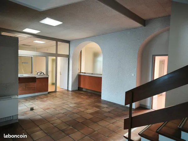Immeuble 1 pièce 341 m²