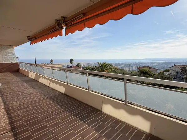 2P LES BELLES TERRES - GRANDE TERRASSE ET VUE MER