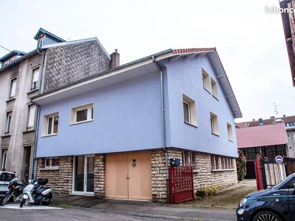 Maison 198m² - isolation extérieure - Jardin - 4 garages