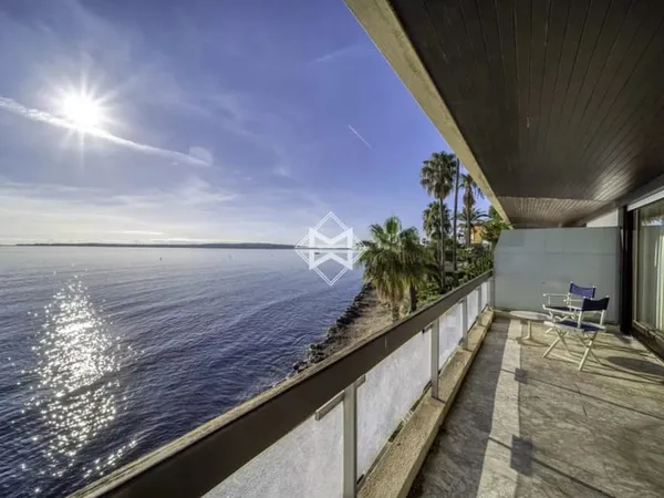 Cannes Palm Beach - Appartement en bord de mer