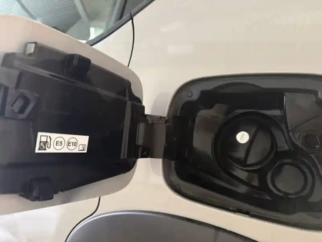 Citroën C3 puretech 83 ch bvm5 — photo 8