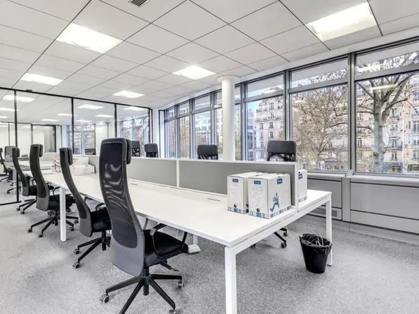 Bureaux 199 m²