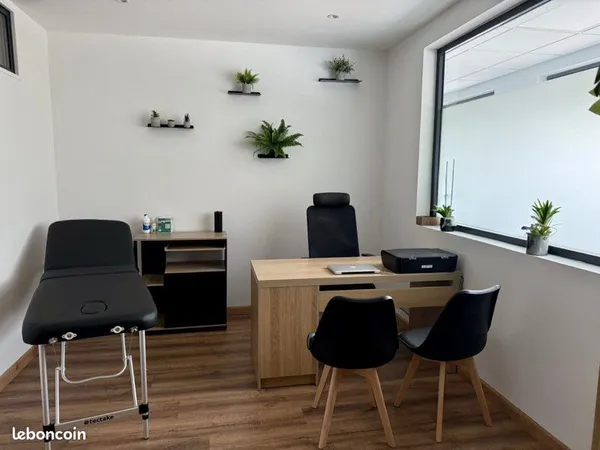 À LOUER sur Mougins (06) - Salle de consultation au sein d'un cabinet de Kinésithérapie - Idéal pour