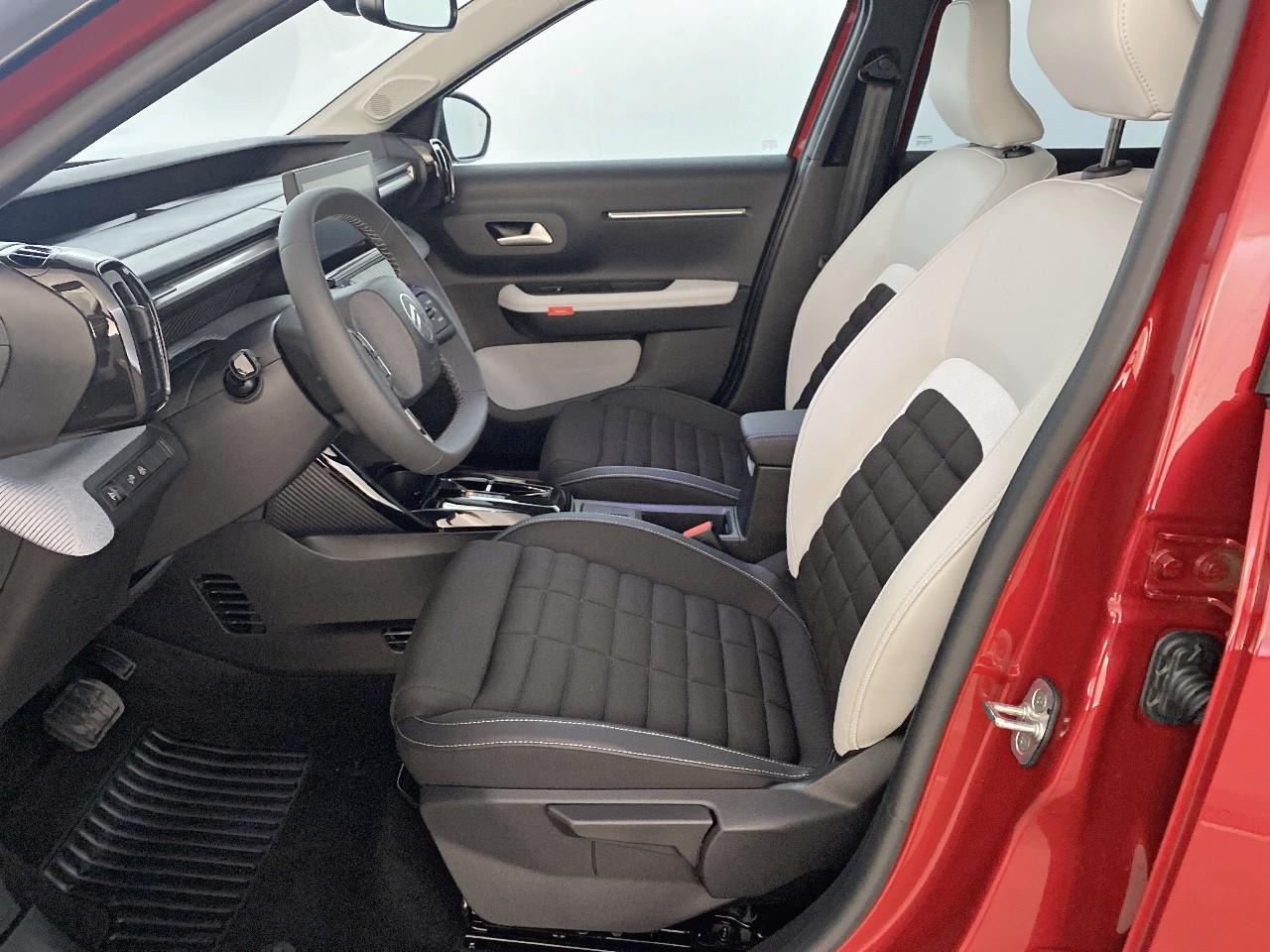 Citroën C3 Aircross hybride 145 ch aut max — photo 9