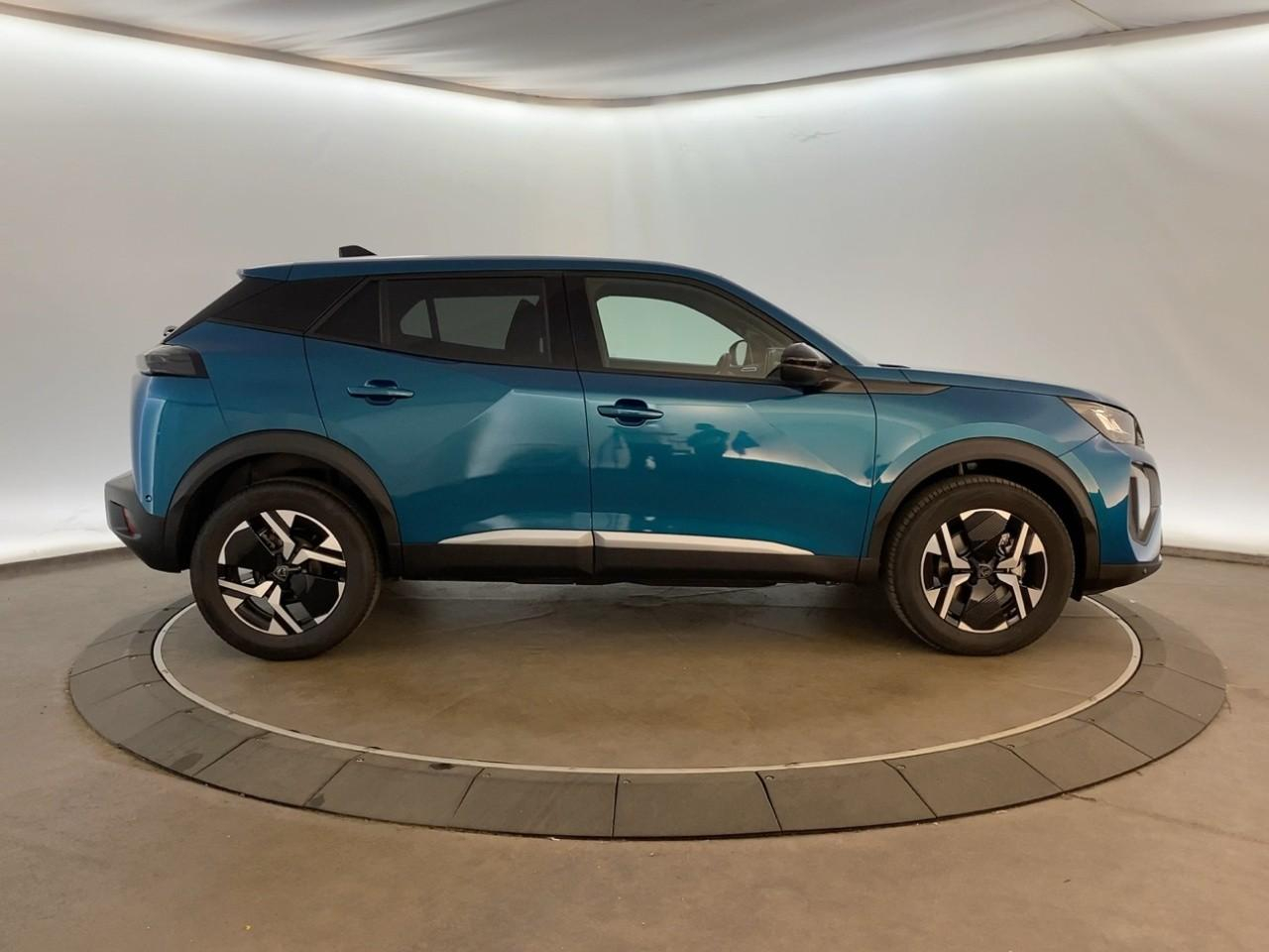 Peugeot 2008 hybrid 145 ch e-dcs6 allure — photo 4