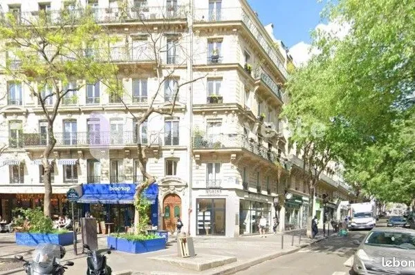 Local commercial 72 m²