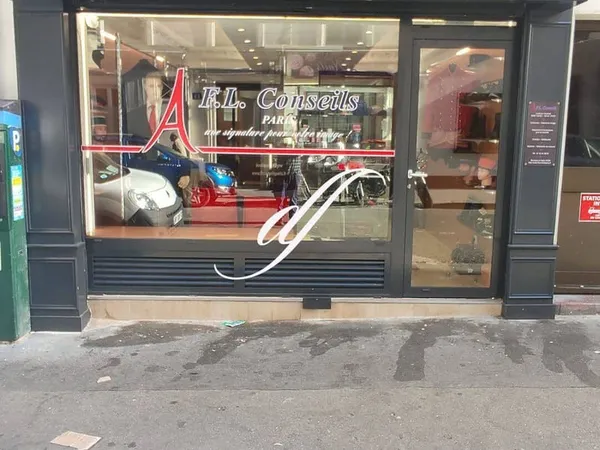 Local commercial 132 m²