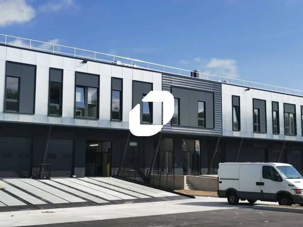 Local d'activité 2747 m²