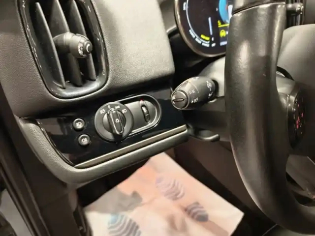Mini Countryman cooper s e yours all4 — photo 15