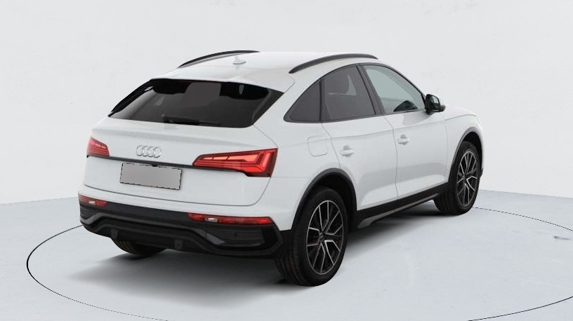 Audi Q5 Sportback — photo 7