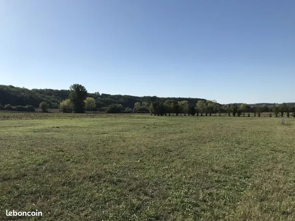 Terrain 1 500 m² Eymet