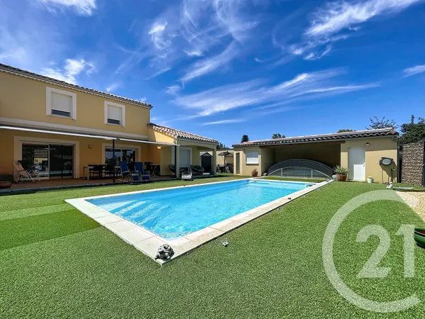 Maison 5 pièces 218 m²