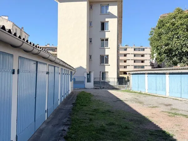 Garage et parking Location Toulon 120€