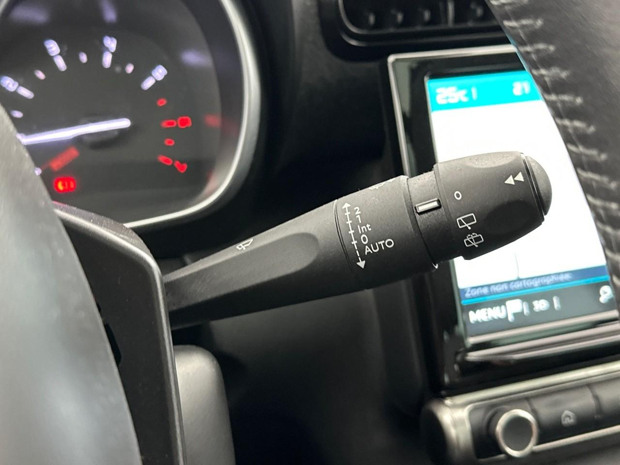 Citroën C3 Aircross puretech 130 s&s eat6 shine pack — photo 18