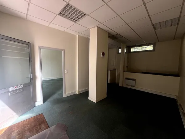Local commercial 87 m²