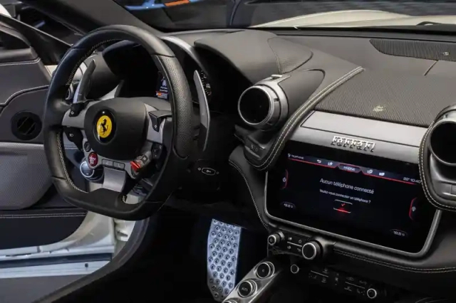 Ferrari Gtc4Lusso gtc4 lusso v12 6.0 690ch — photo 43
