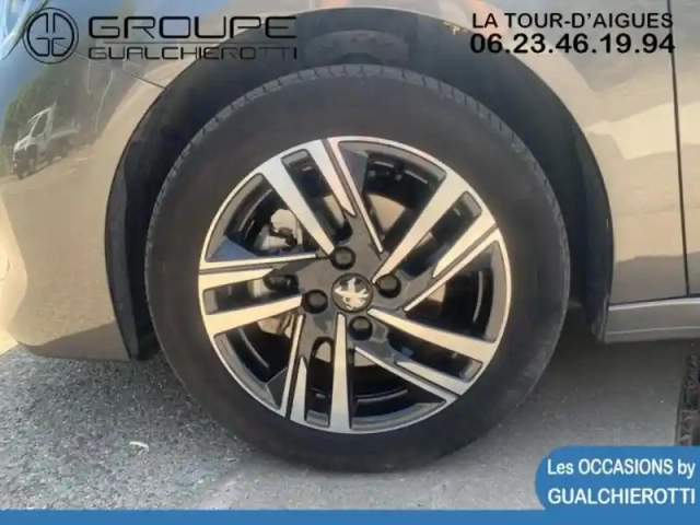 Peugeot 208 1.2 puretech 100ch s&amp;s style — photo 11