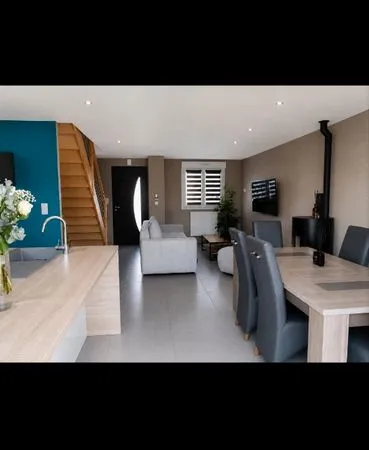 Maison individuelle semi-plain-pied avec garage