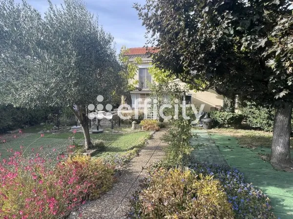 Maison 6 pièces 117 m²