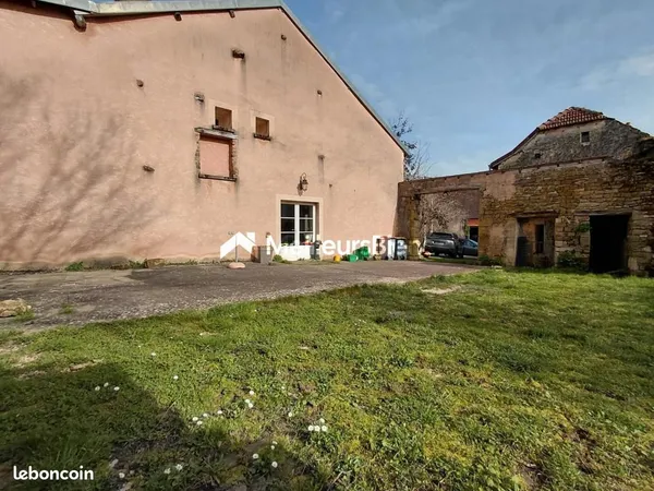 Maison de village 7 pièces 271 m²
