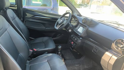 Aixam City 0.5 8 BVA - Sport – 2023 – 3402 km – Diesel – Boîte Automatique — photo 11