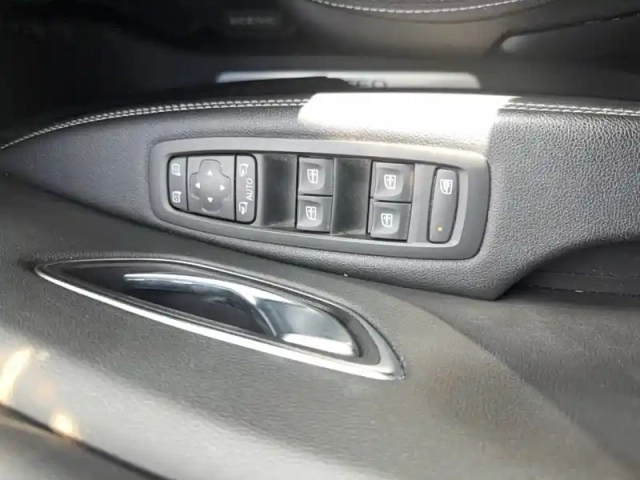 Renault Scenic tce 115 fap — photo 4