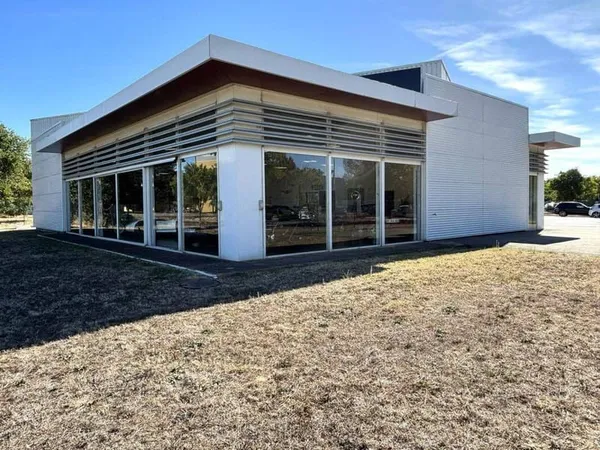 Local d'activité 1042 m²