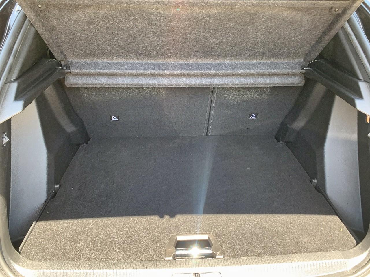 Peugeot 2008 1.2 puretech 130ch s&s gt eat8 — photo 6